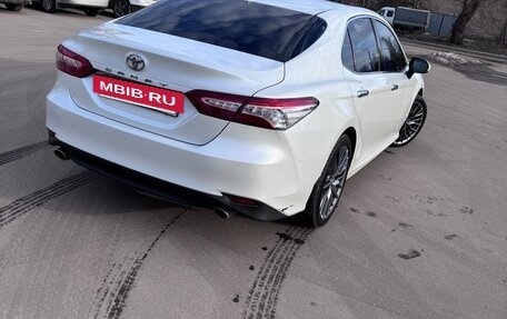 Toyota Camry, 2019 год, 2 750 000 рублей, 5 фотография