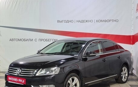 Volkswagen Passat B7, 2013 год, 799 000 рублей, 3 фотография