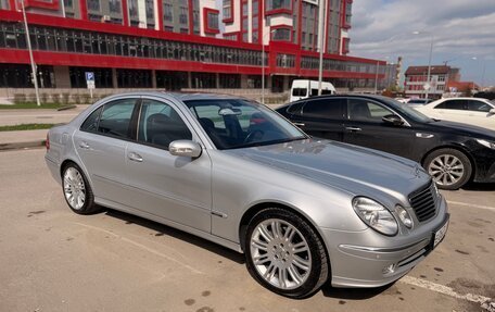 Mercedes-Benz E-Класс, 2005 год, 1 440 000 рублей, 3 фотография