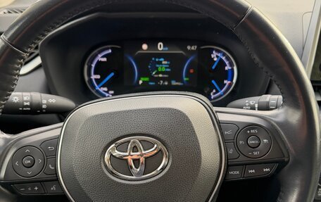 Toyota RAV4, 2019 год, 3 200 000 рублей, 11 фотография