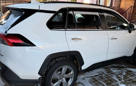 Toyota RAV4, 2019 год, 3 200 000 рублей, 16 фотография