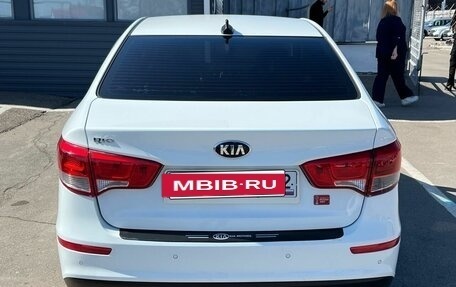 KIA Rio III рестайлинг, 2017 год, 999 000 рублей, 4 фотография