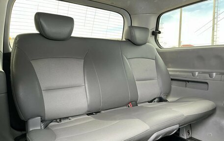 Hyundai Grand Starex Grand Starex I рестайлинг 2, 2011 год, 1 500 000 рублей, 14 фотография