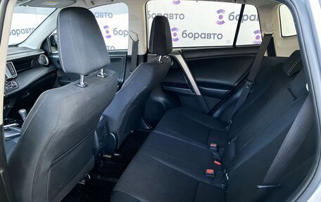 Toyota RAV4, 2017 год, 2 490 000 рублей, 12 фотография