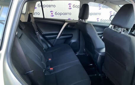 Toyota RAV4, 2017 год, 2 490 000 рублей, 13 фотография