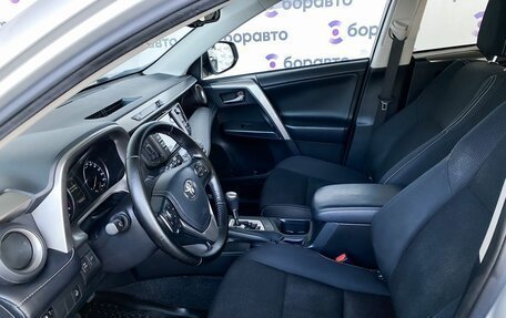 Toyota RAV4, 2017 год, 2 490 000 рублей, 11 фотография