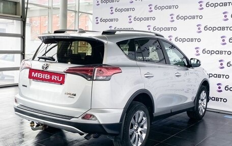 Toyota RAV4, 2017 год, 2 490 000 рублей, 3 фотография