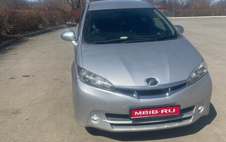 Toyota Wish II, 2010 год, 900 000 рублей, 1 фотография