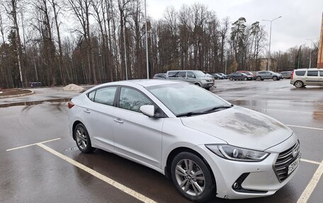 Hyundai Elantra VI рестайлинг, 2016 год, 1 200 000 рублей, 3 фотография