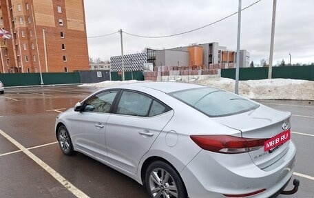 Hyundai Elantra VI рестайлинг, 2016 год, 1 200 000 рублей, 6 фотография