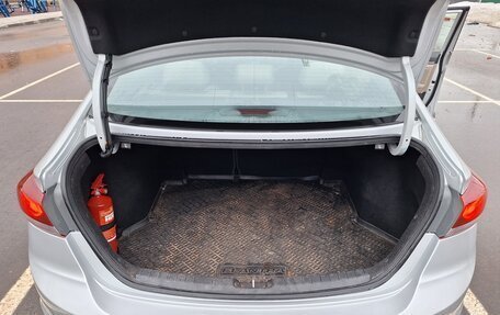 Hyundai Elantra VI рестайлинг, 2016 год, 1 200 000 рублей, 13 фотография