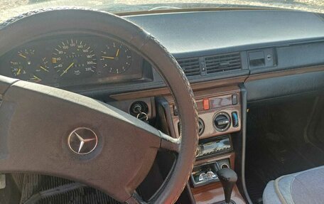 Mercedes-Benz W124, 1987 год, 300 000 рублей, 7 фотография