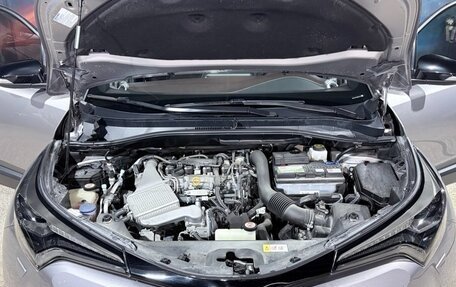 Toyota C-HR I рестайлинг, 2019 год, 2 800 000 рублей, 6 фотография