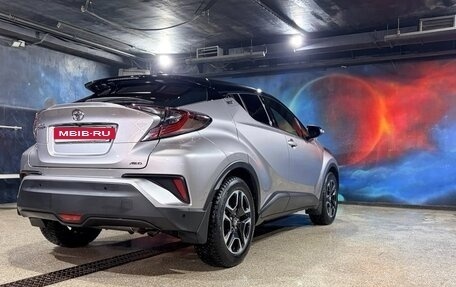 Toyota C-HR I рестайлинг, 2019 год, 2 800 000 рублей, 11 фотография