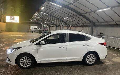 Hyundai Solaris II рестайлинг, 2019 год, 1 395 000 рублей, 4 фотография