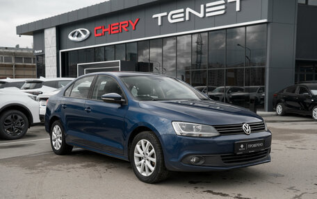 Volkswagen Jetta VI, 2012 год, 1 120 000 рублей, 2 фотография