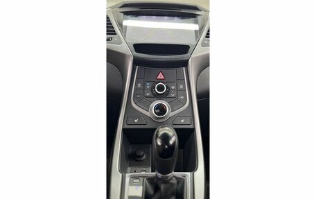 Hyundai Elantra V, 2015 год, 1 250 000 рублей, 13 фотография