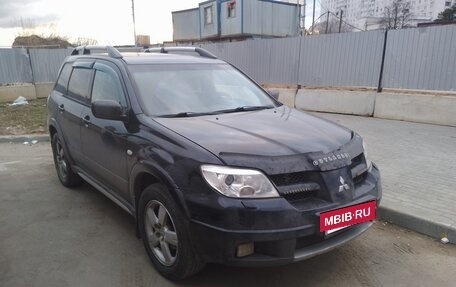 Mitsubishi Outlander III рестайлинг 3, 2005 год, 550 000 рублей, 2 фотография