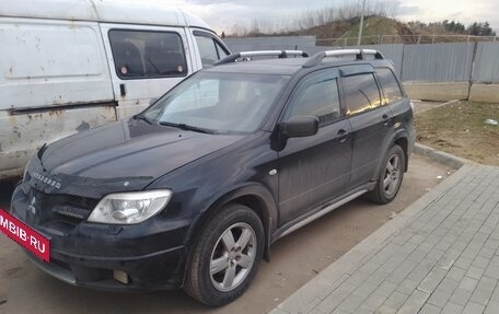 Mitsubishi Outlander III рестайлинг 3, 2005 год, 550 000 рублей, 3 фотография