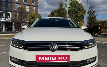 Volkswagen Passat B8 рестайлинг, 2019 год, 2 170 000 рублей, 2 фотография