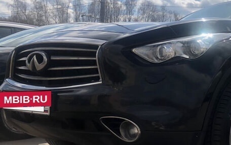 Infiniti QX70, 2015 год, 3 000 000 рублей, 19 фотография