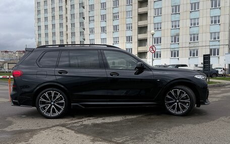 BMW X7, 2021 год, 10 700 000 рублей, 2 фотография