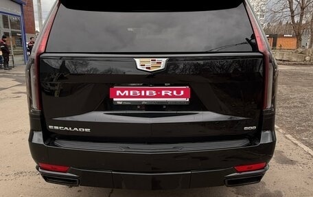 Cadillac Escalade V, 2022 год, 13 000 000 рублей, 4 фотография