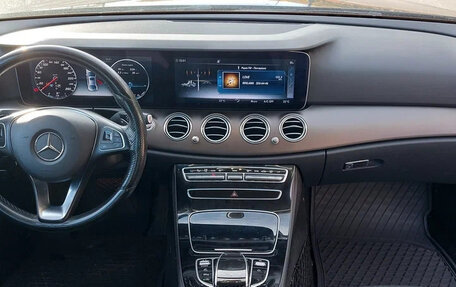 Mercedes-Benz E-Класс, 2016 год, 2 125 000 рублей, 12 фотография