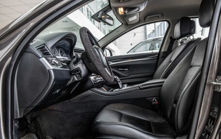 BMW 5 серия, 2012 год, 1 650 000 рублей, 15 фотография