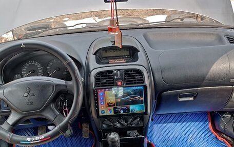 Mitsubishi Carisma I, 2003 год, 235 000 рублей, 5 фотография