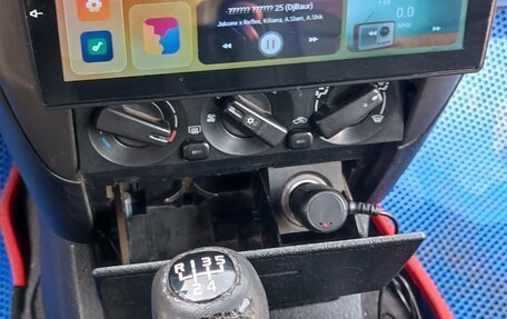 Mitsubishi Carisma I, 2003 год, 235 000 рублей, 6 фотография