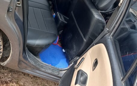 Mitsubishi Carisma I, 2003 год, 235 000 рублей, 11 фотография