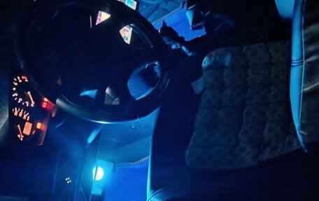 Mitsubishi Carisma I, 2003 год, 235 000 рублей, 16 фотография