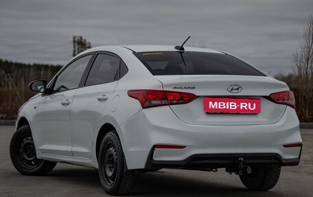 Hyundai Solaris II рестайлинг, 2017 год, 765 000 рублей, 2 фотография