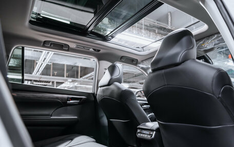 Toyota Highlander, 2026 год, 5 790 000 рублей, 2 фотография