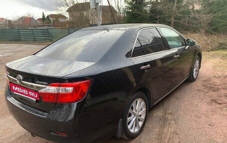 Toyota Camry, 2013 год, 1 350 000 рублей, 6 фотография