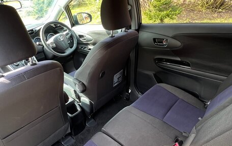 Toyota Wish II, 2013 год, 1 600 000 рублей, 15 фотография