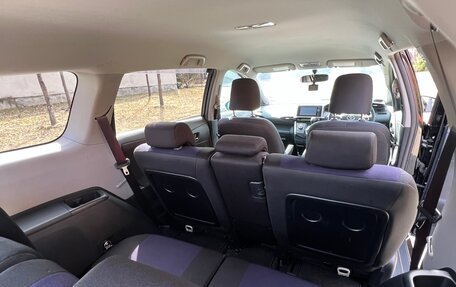 Toyota Wish II, 2013 год, 1 600 000 рублей, 23 фотография