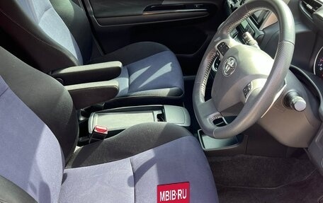 Toyota Wish II, 2013 год, 1 600 000 рублей, 19 фотография