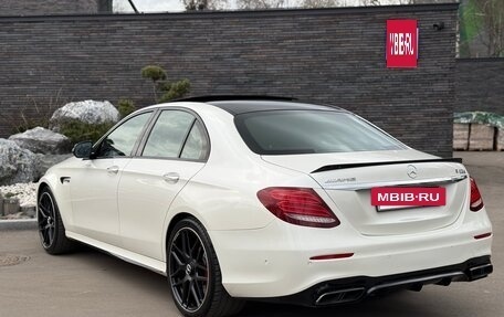 Mercedes-Benz E-Класс AMG, 2018 год, 6 299 000 рублей, 4 фотография