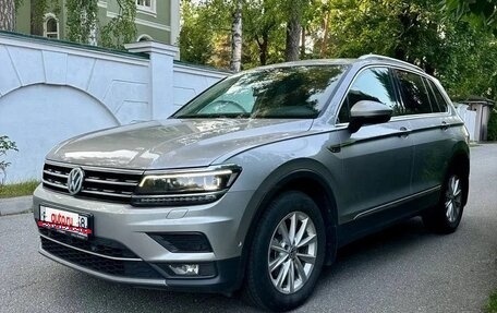 Volkswagen Tiguan II, 2017 год, 2 350 000 рублей, 1 фотография