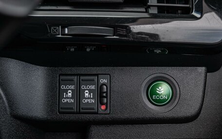 Honda Stepwgn IV, 2015 год, 1 595 000 рублей, 21 фотография