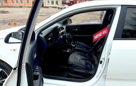 KIA Rio IV, 2018 год, 1 390 000 рублей, 5 фотография