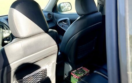 Toyota RAV4, 2010 год, 1 800 000 рублей, 2 фотография