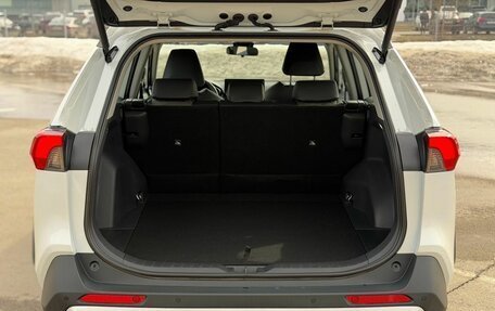 Toyota RAV4, 2025 год, 4 410 000 рублей, 33 фотография