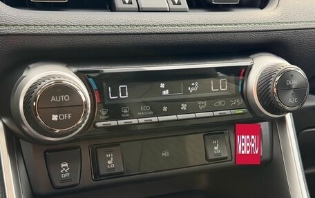 Toyota RAV4, 2025 год, 4 410 000 рублей, 25 фотография