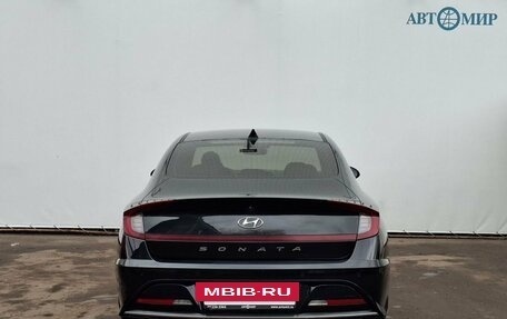 Hyundai Sonata VIII, 2021 год, 1 800 000 рублей, 6 фотография