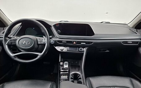 Hyundai Sonata VIII, 2021 год, 1 800 000 рублей, 15 фотография