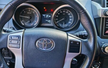 Toyota Land Cruiser Prado 150 рестайлинг 2, 2016 год, 3 850 000 рублей, 5 фотография