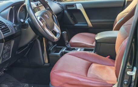 Toyota Land Cruiser Prado 150 рестайлинг 2, 2016 год, 3 850 000 рублей, 10 фотография